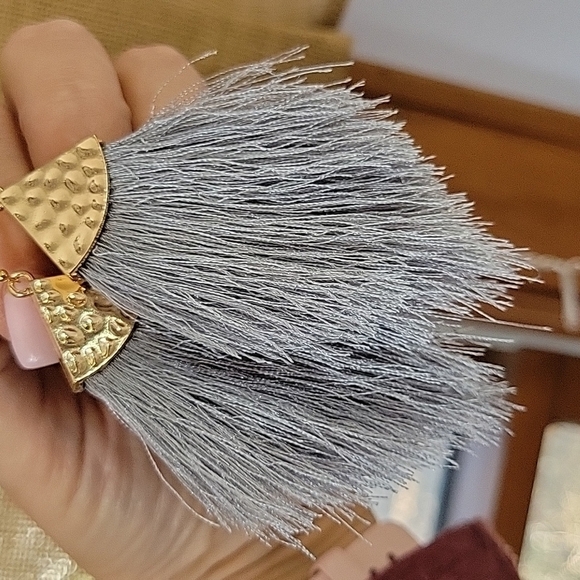 🔥LAST PAIR🔥 Marabou Style Tassel Drop Earrings - Picture 7 of 8